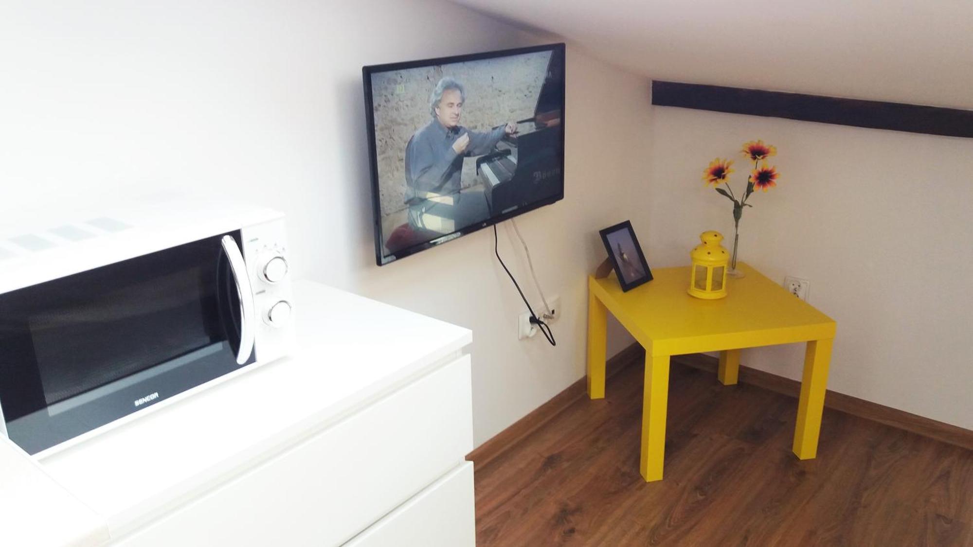 Nice Attic Studio Close To Old Town Air Conditioning - Klimatyzacja 克拉科夫 外观 照片