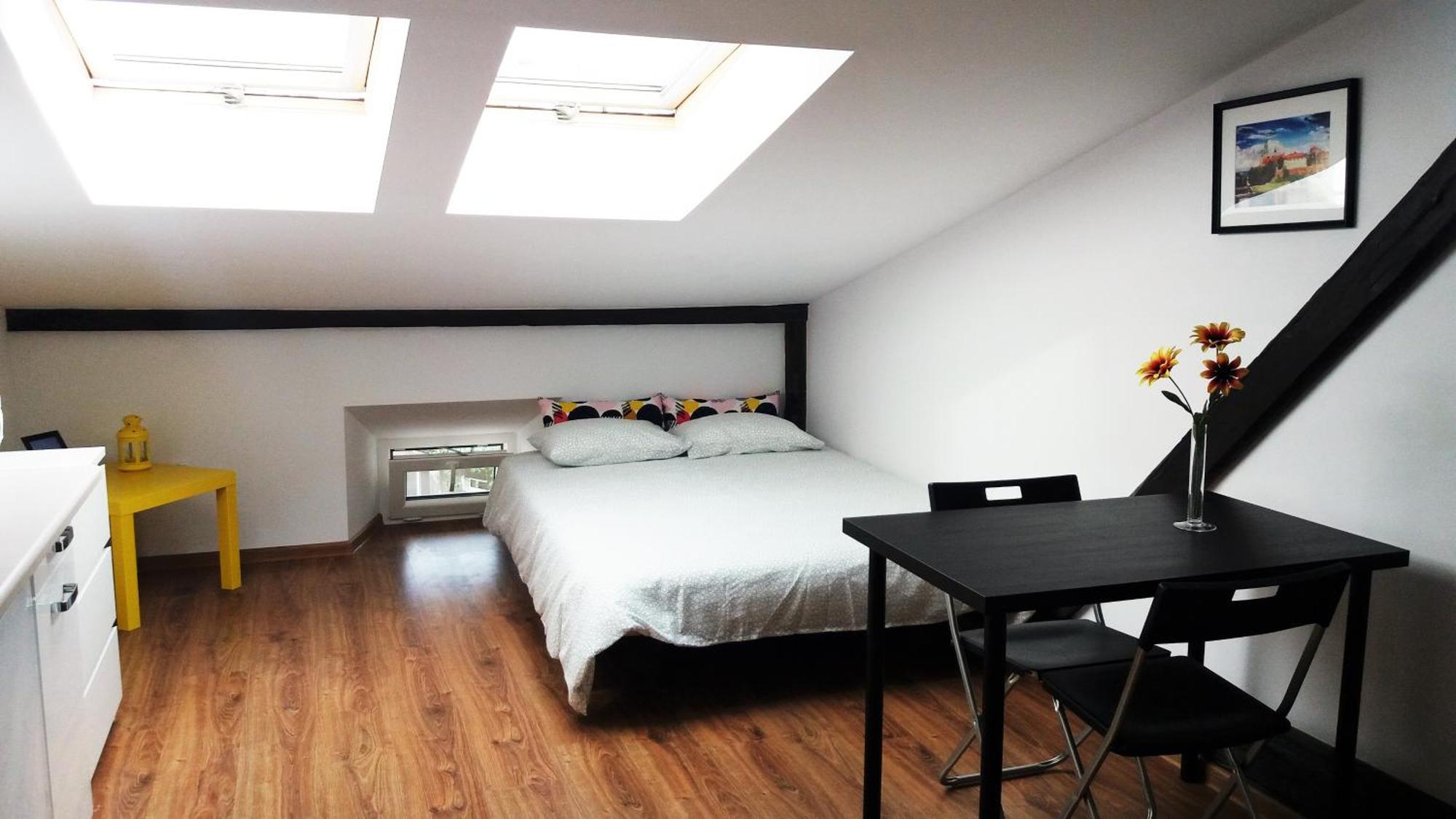 Nice Attic Studio Close To Old Town Air Conditioning - Klimatyzacja 克拉科夫 外观 照片